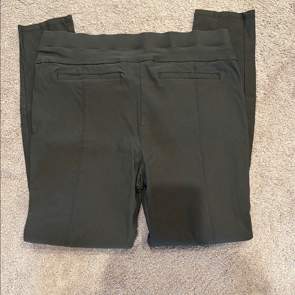 Simply Vera Olive Pants - Picture 5 of 7